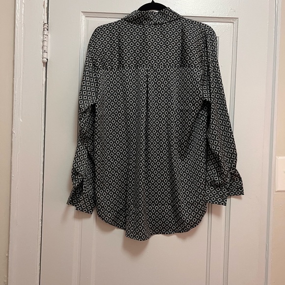 Patterned Blouse - Picture 5 of 5